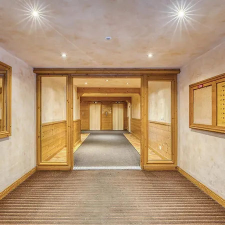 In-out - Heart Of Convenient Flat, Wifi 92 Apartment Val Thorens